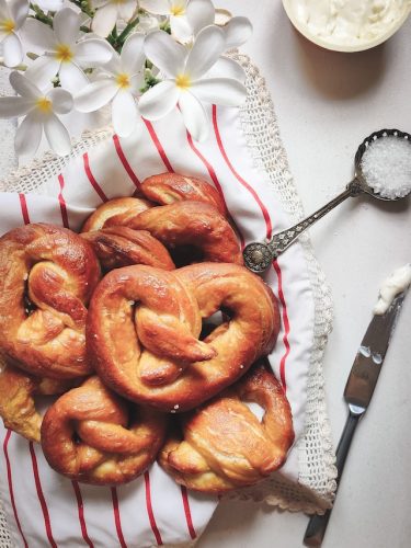 Elevate Your Snacking Game with Savory Soft Pretzels: Street-Side Perfection